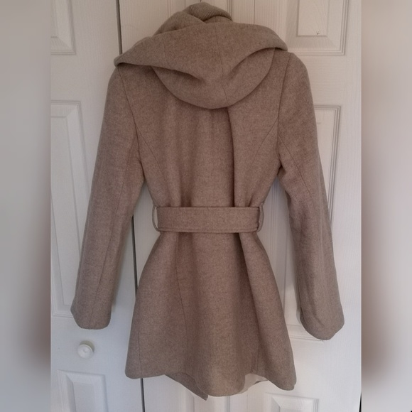 Babaton Winter Coat - Picture 2 of 4